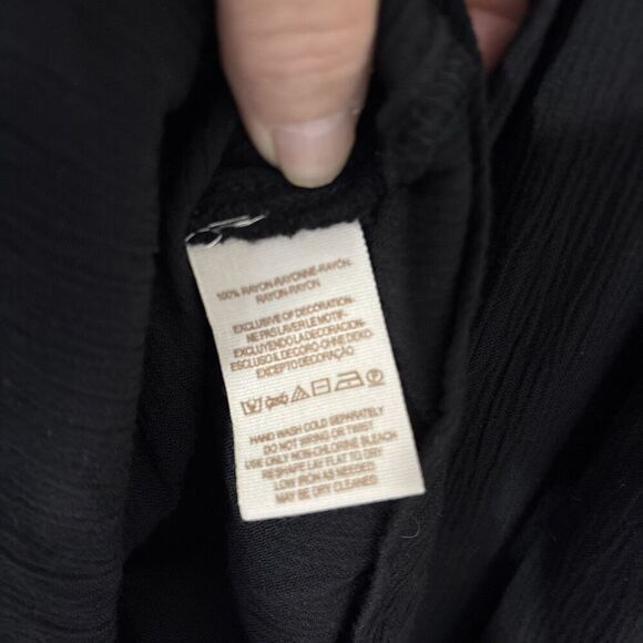 FREE PEOPLE Black Just the Two of Us Crochet Lace Inset High Low Tunic Top XS - Picture 14 of 15